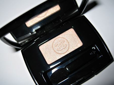 chanel les naturels de chanel swatches soft touch eyeshadow lotus