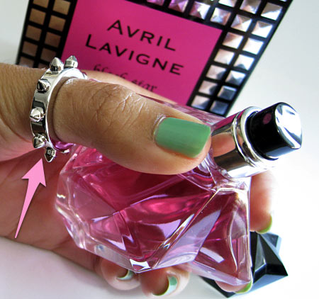 100 follower Giveaway Avril Lavigne Black Star Perfume 