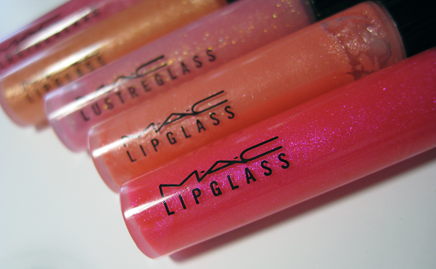Daily Beauty -MAC Frisky Business