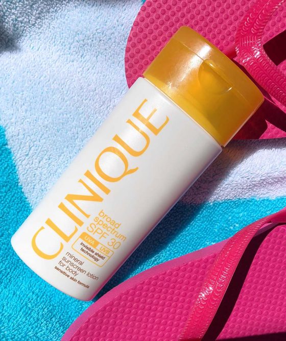 What a Fab Formula! Clinique Broad Spectrum SPF 30 Mineral Sunscreen Lotion for Body Sensitive Skin