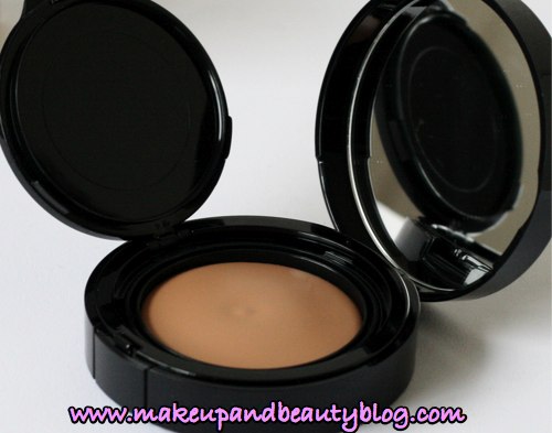 Chanel Teint Innocence Compact Foundation, Retail Therapy - Makeup