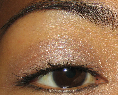 mac-cosmetics-love-connection-mineralize-eyes-shadow-1