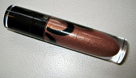 benefit cosmetics lipgloss almost famous