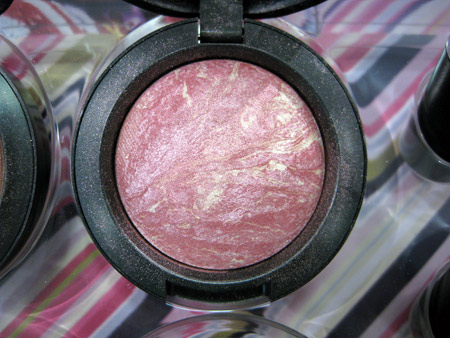 mac-colour-craft-swatches-reviews-daft-pink