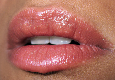 mac-makeup-art-cosmetics-notoriety-quad-fotd-lip