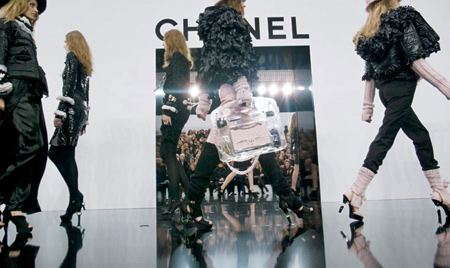 chanel-fall-ready-to-wear-runway-2009-2010