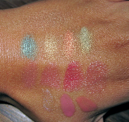 chanel-holiday-2009-makeup-collection-swatches