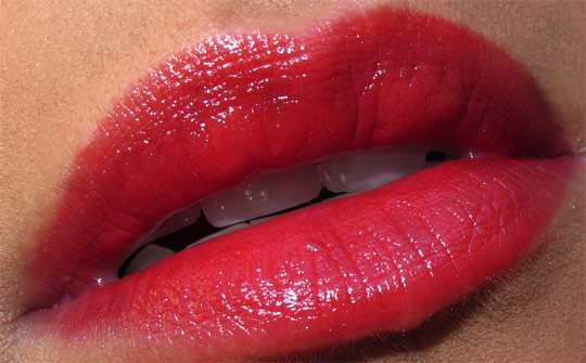 mac venomous villains review swatches photos cruella de vil heartless lipstick closeup
