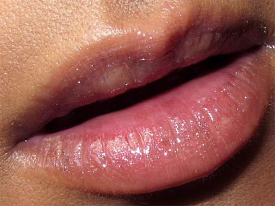 chanel soho star glossimer review swatches lip swatch