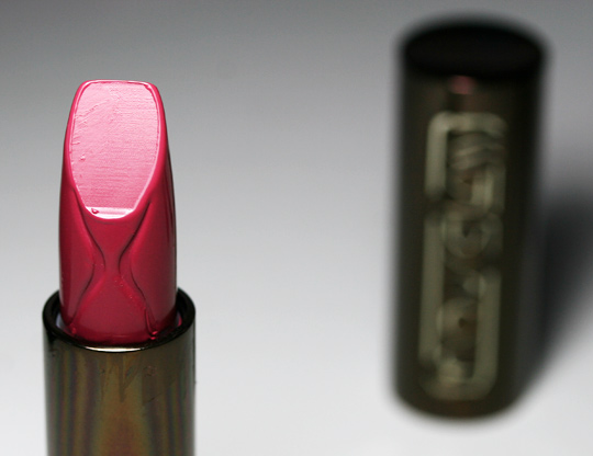 hourglass femme rouge lipstick review