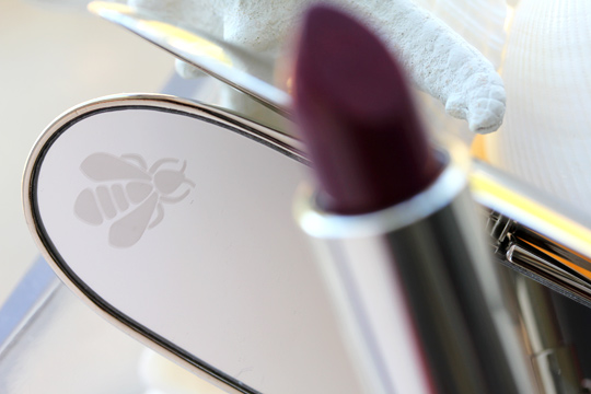guerlain les ors holiday 2010 rouge g le brilliant b64 bee mirror