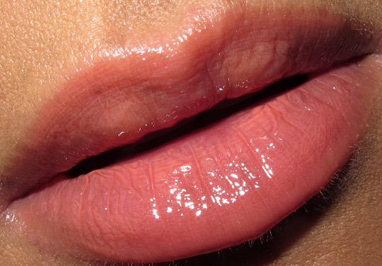 chanel genie rouge allure extrait de gloss lip swatch