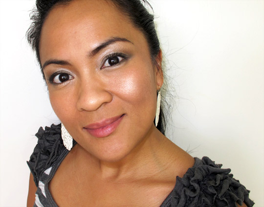 Tarte Provocateur Amazonian Clay Shimmering Powder on Karen of Makeup and Beauty Blog