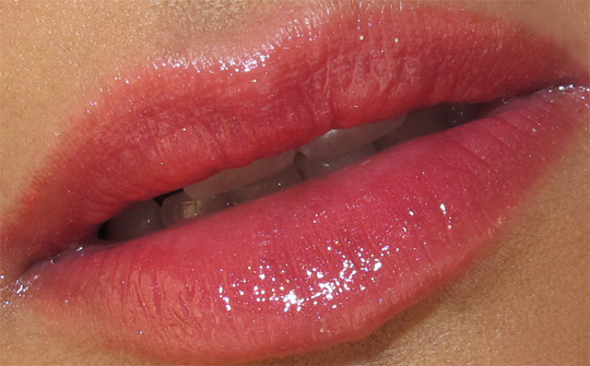 mac evolution revolution lipglass crosswires lips