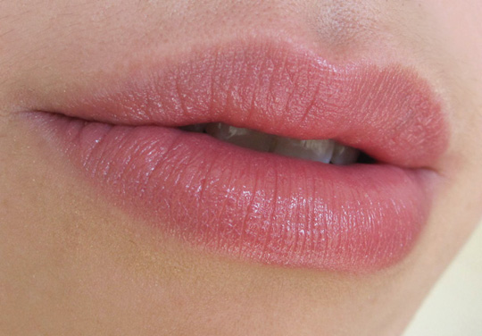 NARS Dolce Vita Lipstick Lips Closeup