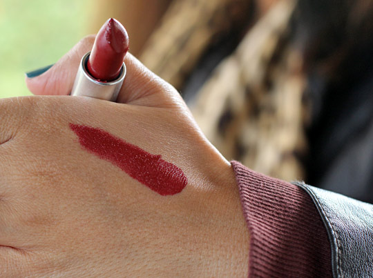 mac dubonnet lipstick swatch