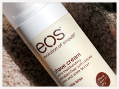 EOS Shave Cream in Vanilla Bliss