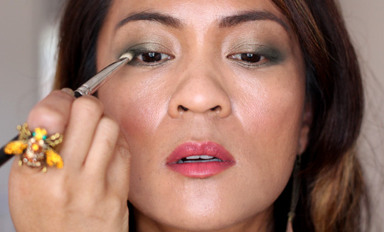 khaki eye makeup tutorial 3