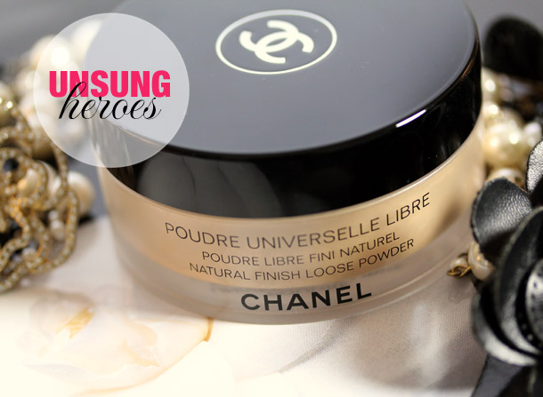 CHANEL POUDRE UNIVERSELLE Compact Natural Finish Pressed Powder