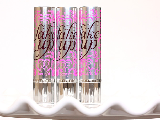 Benefit Fakeup Hydrating Crease-Control Concealer closed