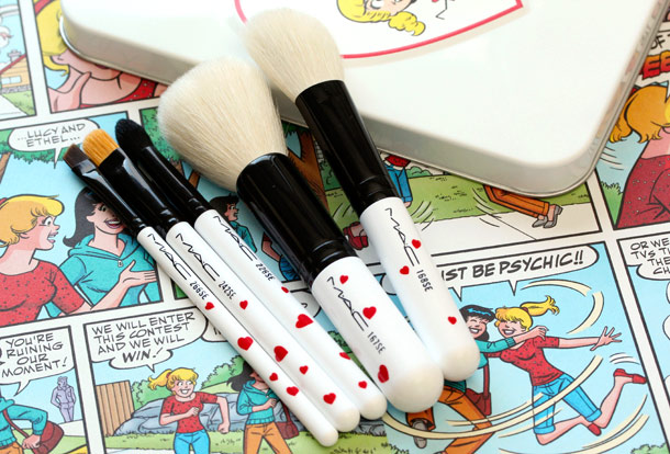 MAC Archie's Girls Brush Kit