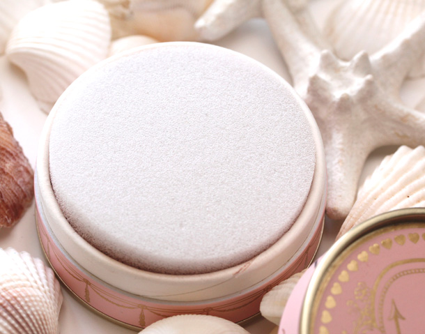 Too Faced Sweetheart Beads Radiant Glow Face Powder 4