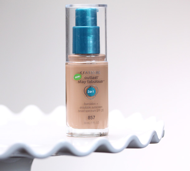 COVERGIRL Outlast Stay Fabulous 3-in-1 Foundation ($9.35)