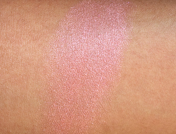 MAC Lust Mineralize Skinfinish Swatch