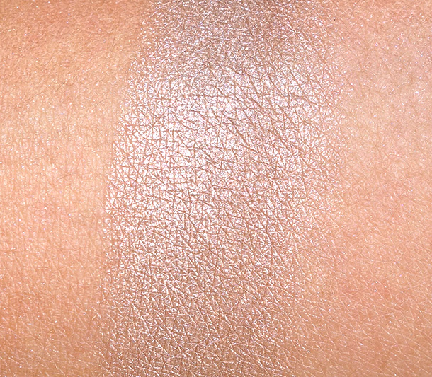 Benefit Luv It Up Thanks a Latte Swatch