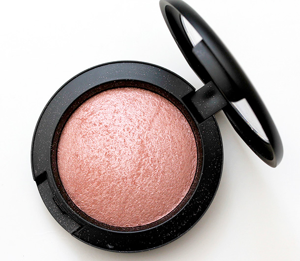 MAC Mineralize Blush in Talk of the Town