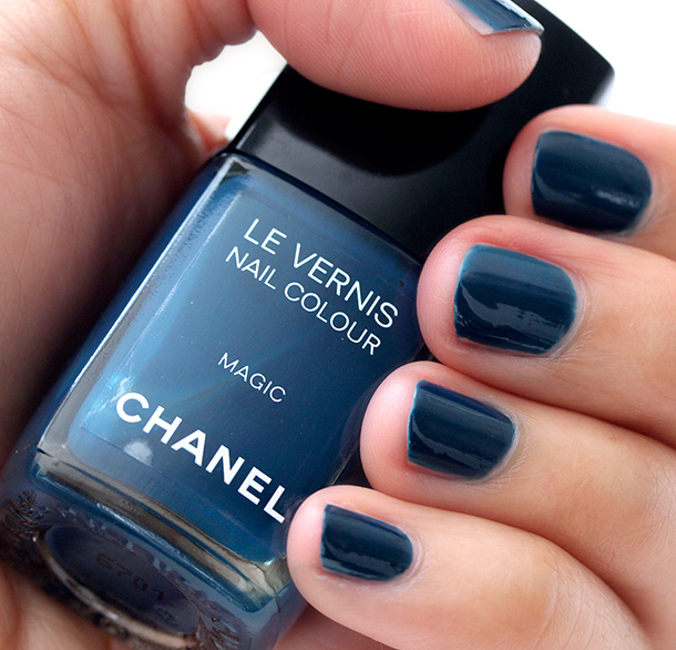 The Two New Chanel Nuit Magique Le Vernis Nail Colours Will Cast
