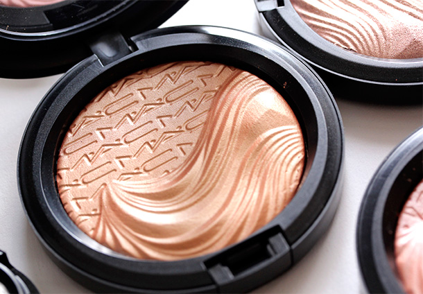 MAC Magnetic Appeal Extra Dimension Skinfinish
