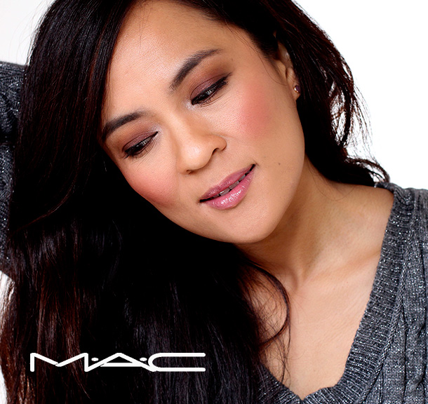 MAC Magnetic Nude Extra Dimension Eye Shadow in Amorous Alloy