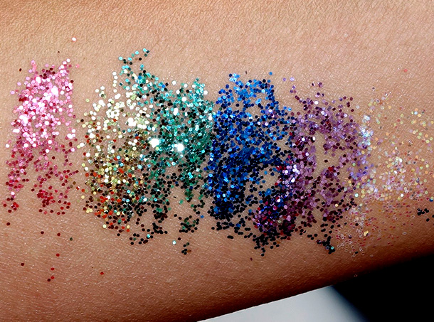 Urban Decay Heavy Metal Loose Glitters from the left: Catfight, Goldmine Loaded, Reverb, ACDC and Pyrotechnics