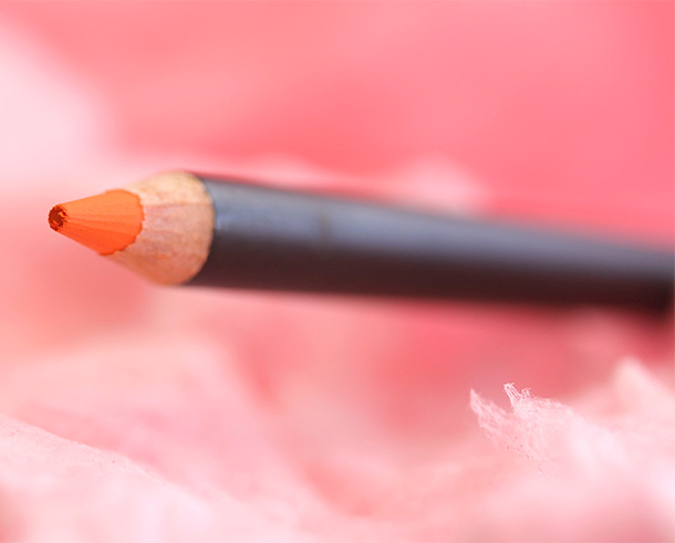 MAC Genuine Orange Chromagraphic Pencil