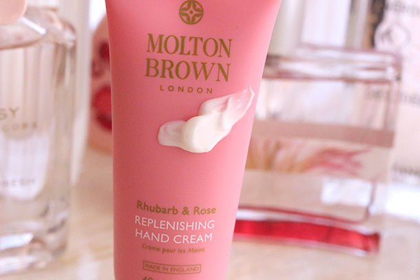 Molton Brown London Rhubarb & Rose Replenishing Hand Cream