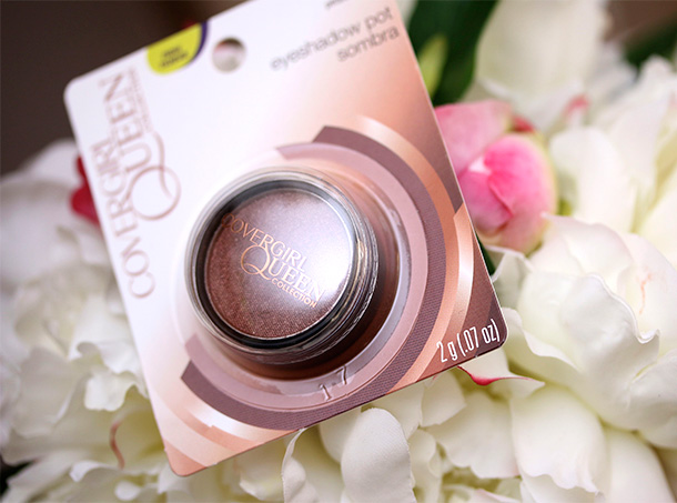 Covergirl Queen Collection Eye Shadow Pot in Dazzle Q185