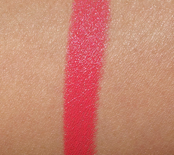MAC Amplified Lipstick in Make Me Gorgeous