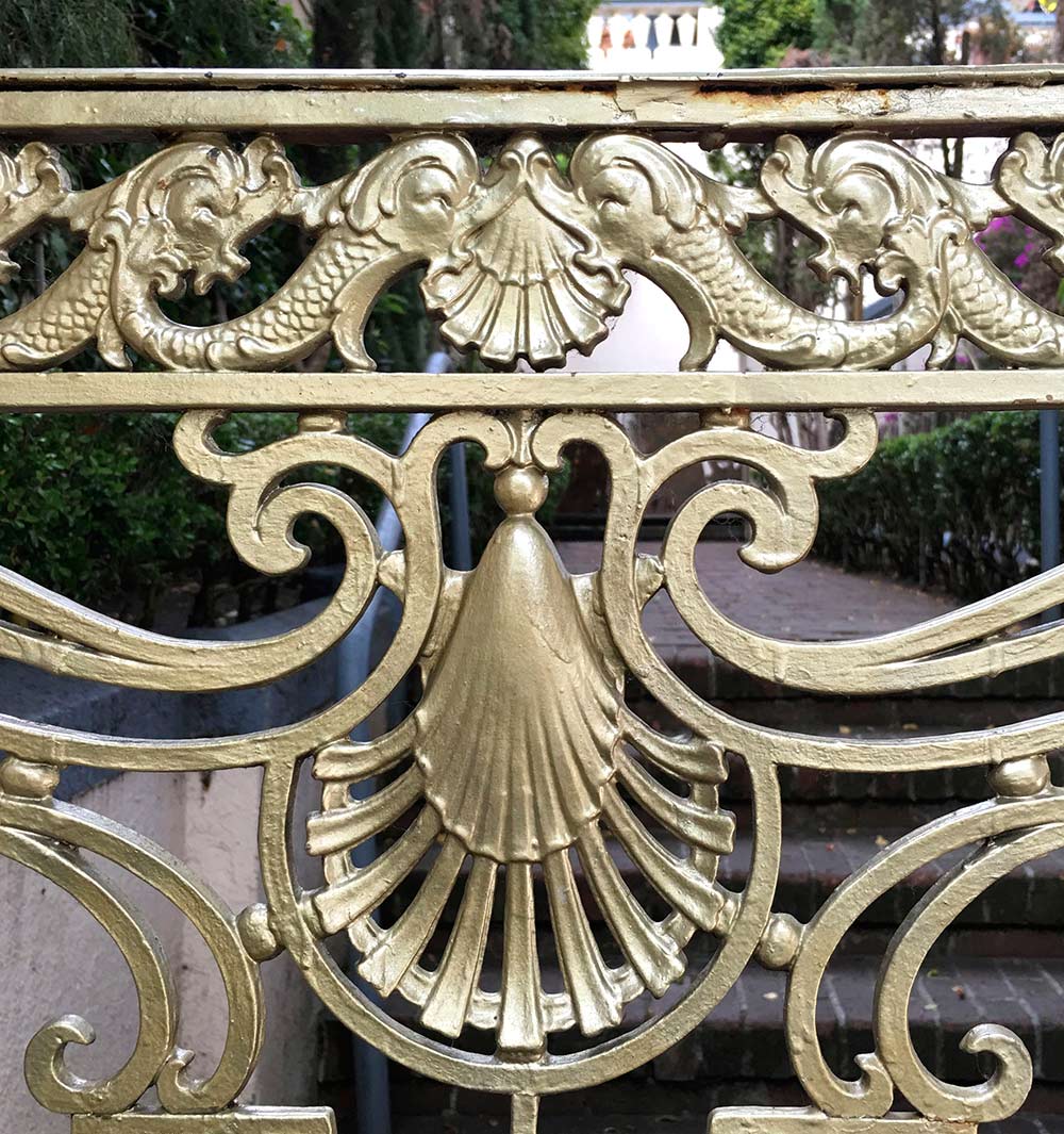 lombard fence detail