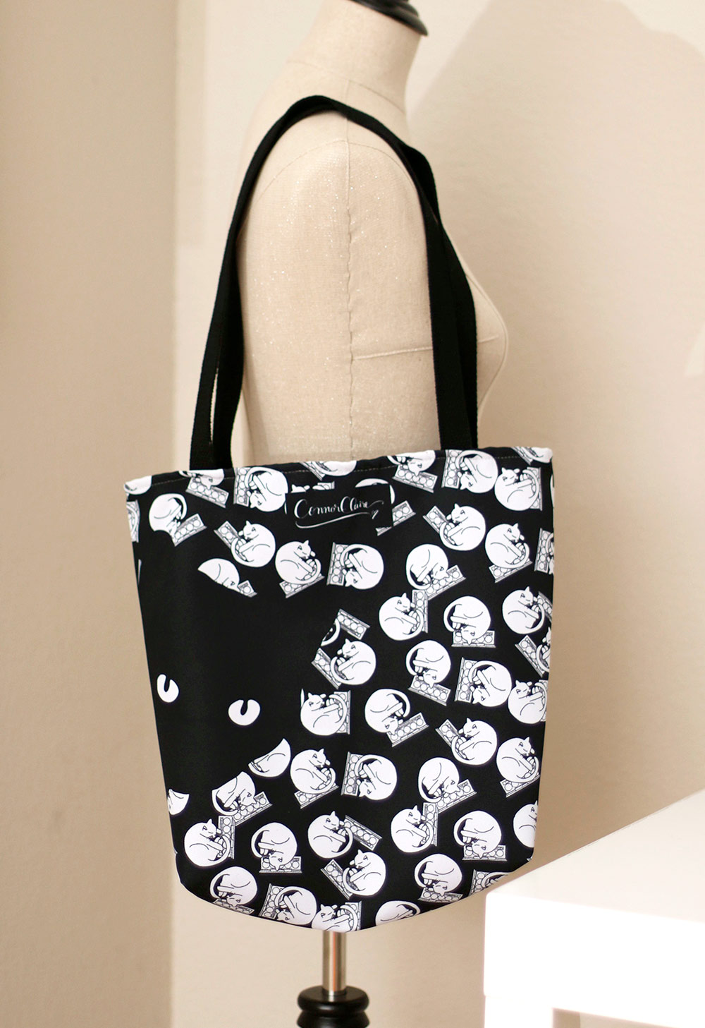 palette kitty tote