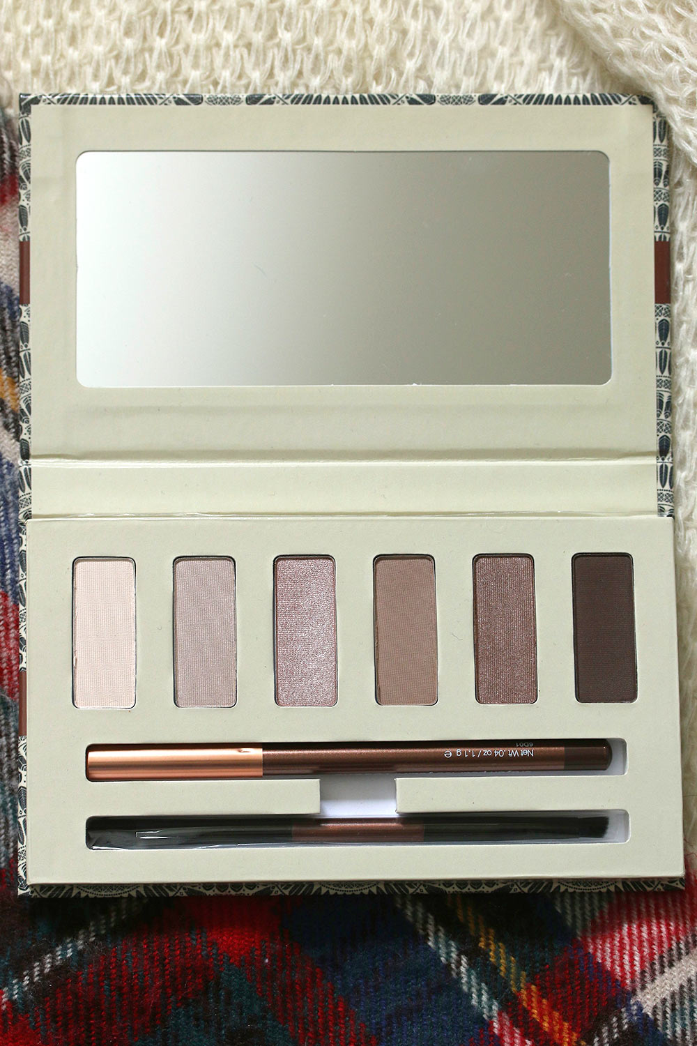 mineral fusion enchanted eye palette