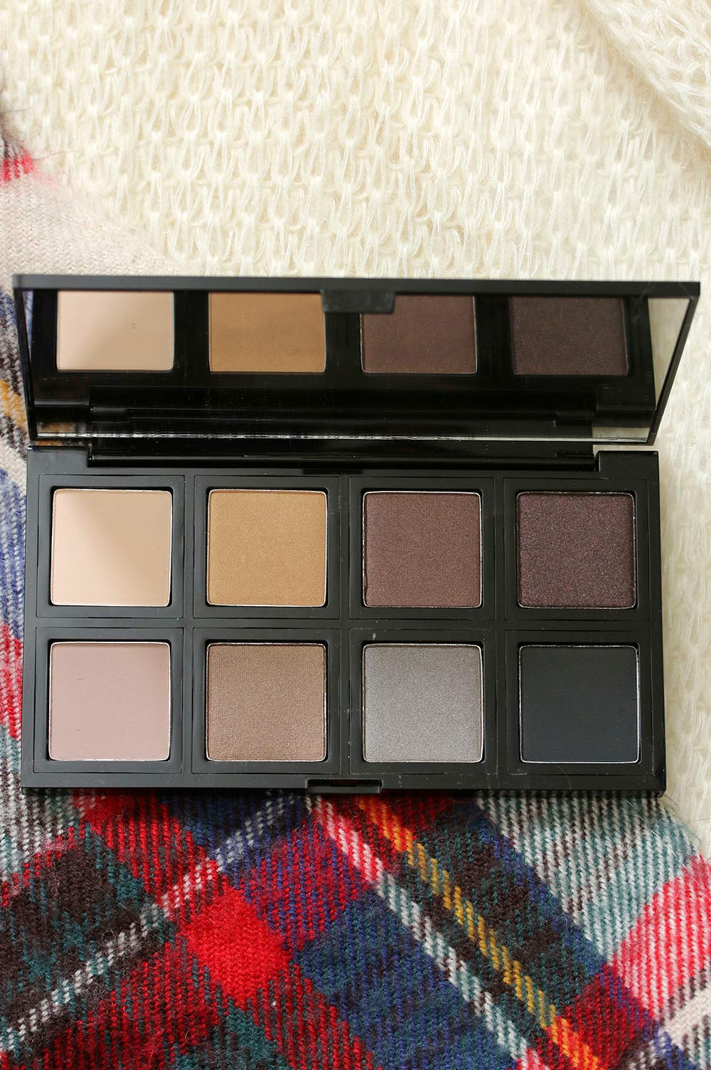 the body shop down to earth eyeshadow palette