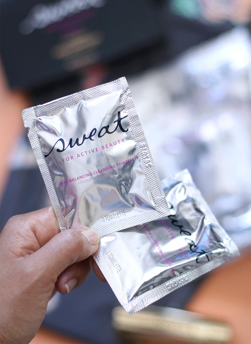 sweat cosmetics skin balancing cleansing towelettes