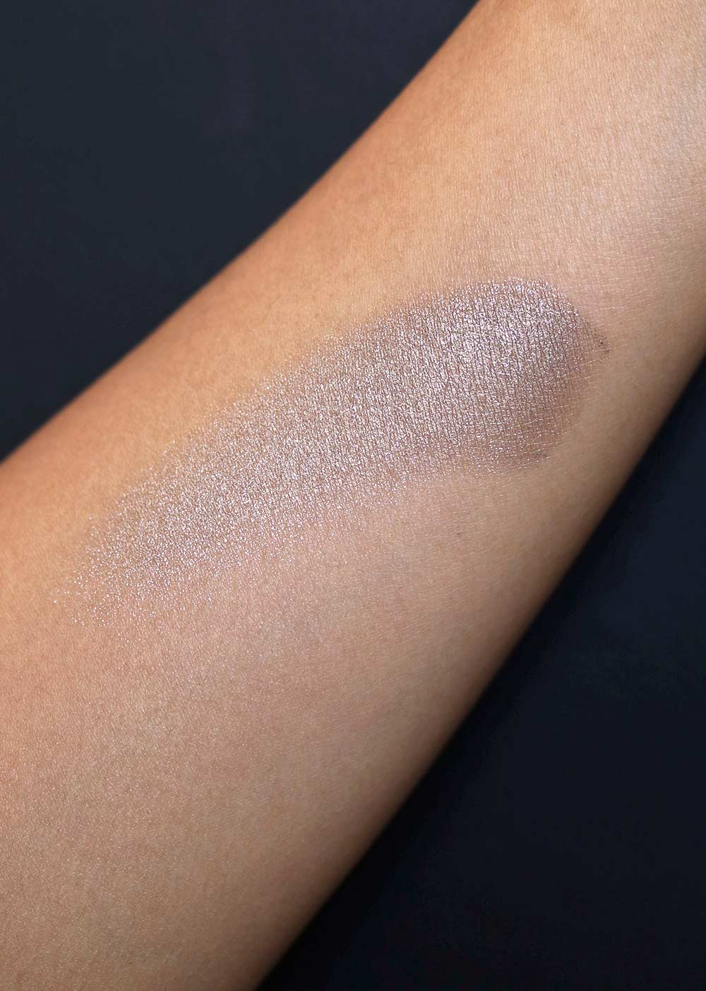 chanel collection libre silver screen swatch
