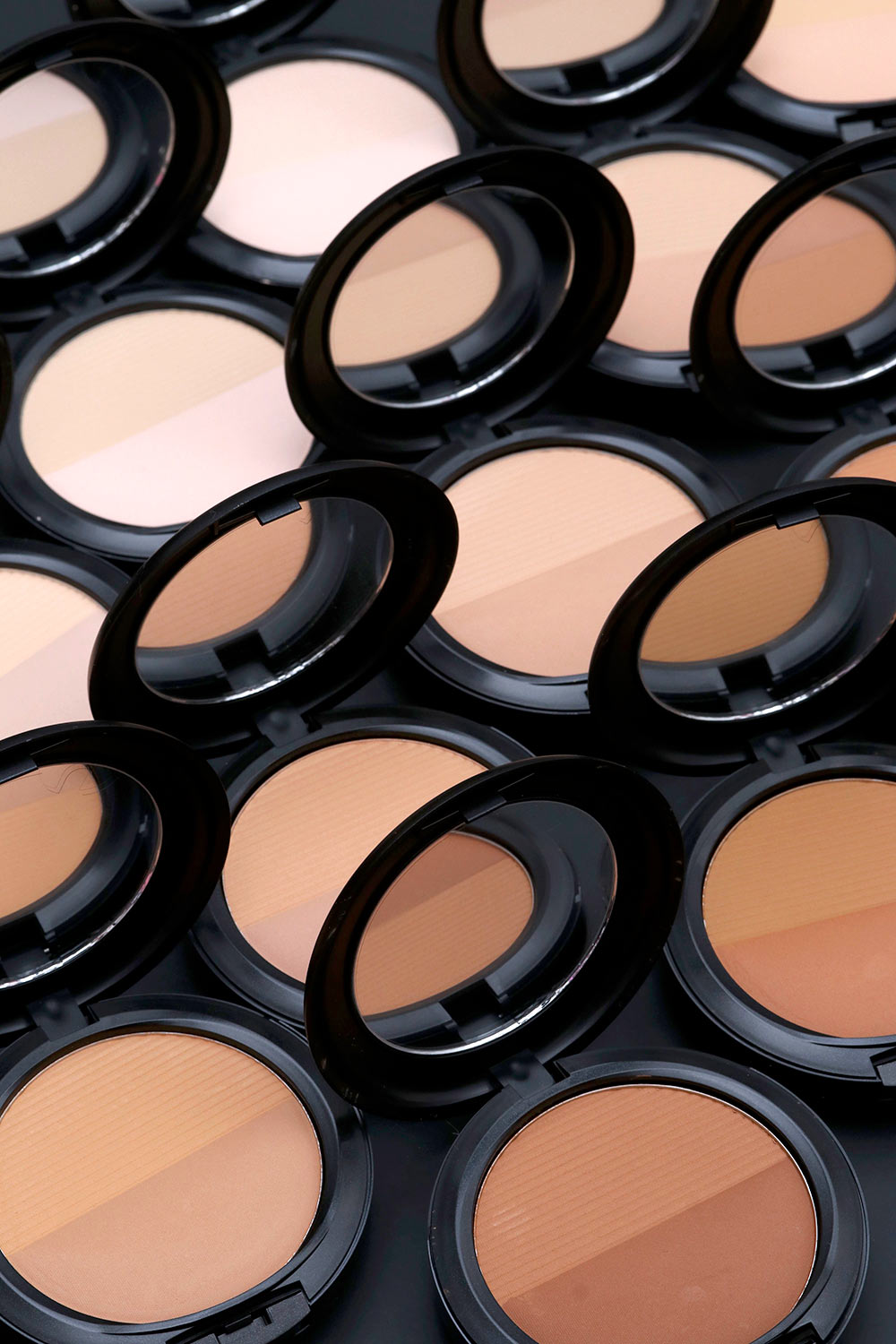 8 Things To Know About New Mac Studio Waterweight Powder Pressed