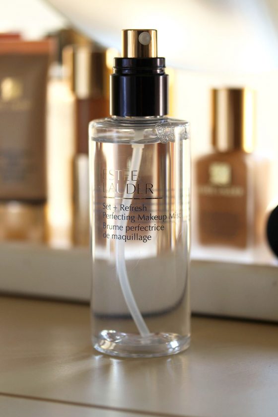Estée Lauder Double Wear Deep Dive: Set + Refresh Perfecting Makeup Mist