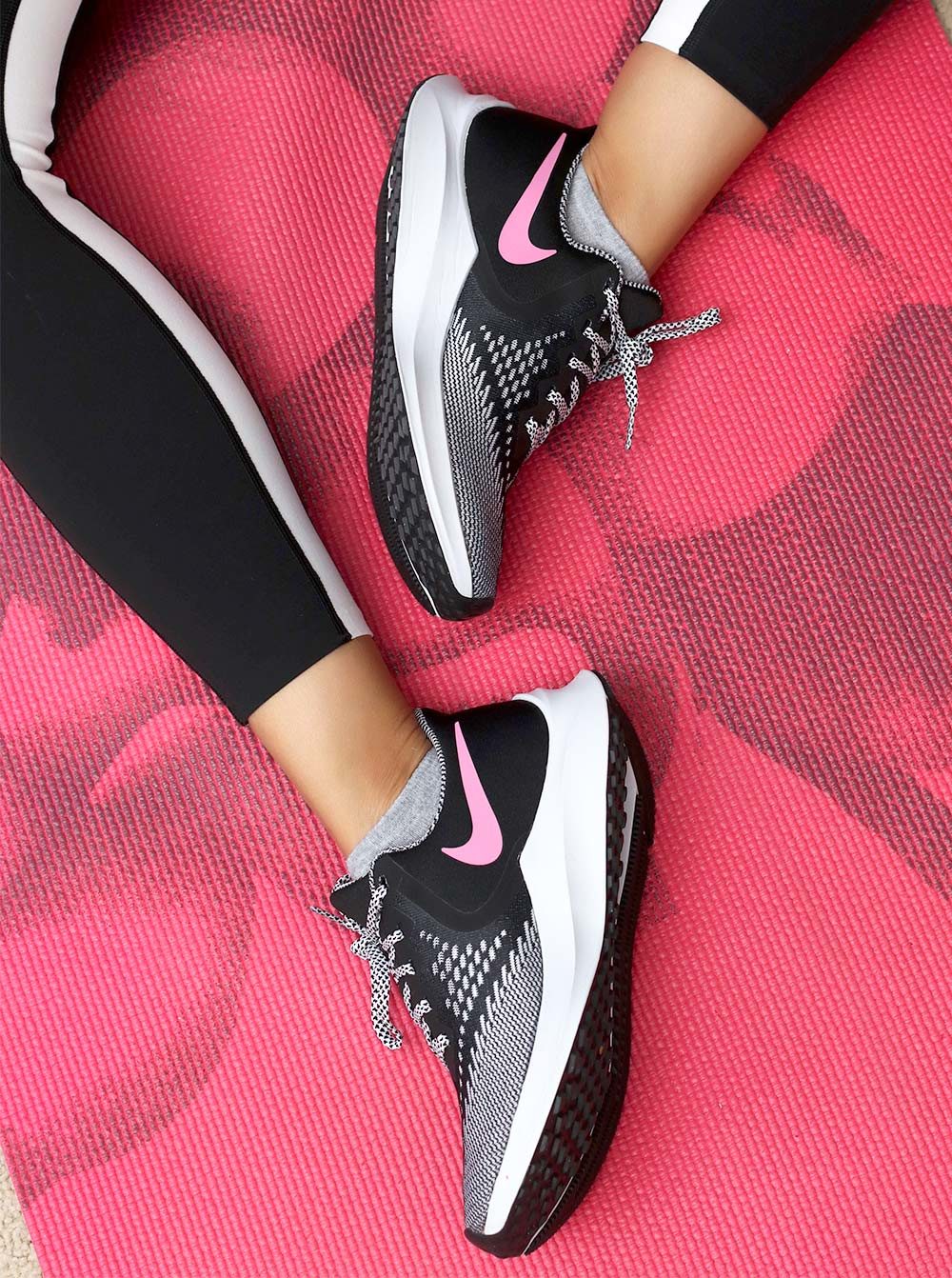 nike winflo black and pink