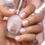 sally hansen bare kiss