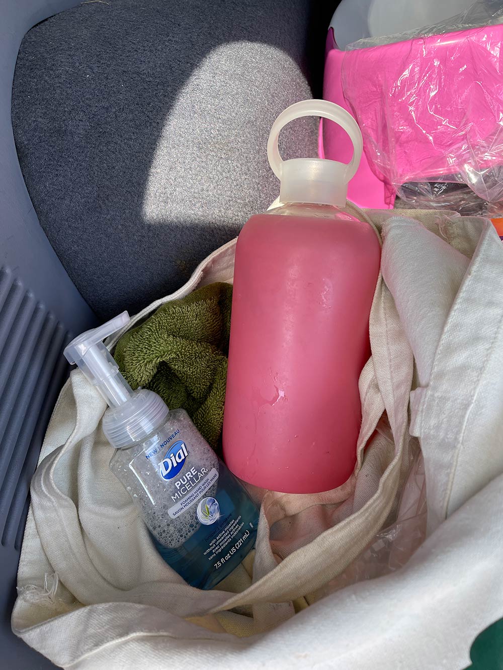  water bottle soap trunk car