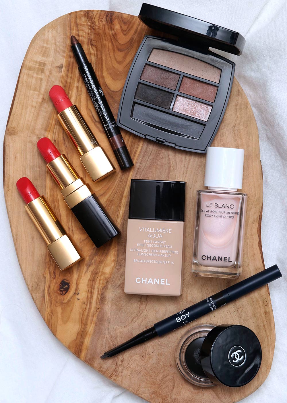 Chanel Reviews, Swatches and Pictures on Makeup and Beauty Blog